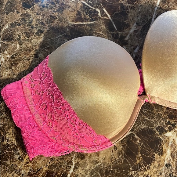 Strapless Victoria’s Secret PINK heartbreaker push up bra - Picture 4 of 6